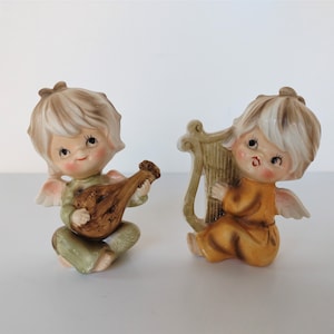 Sweet Vintage Musical Christmas Angel Figurines - Set of 2