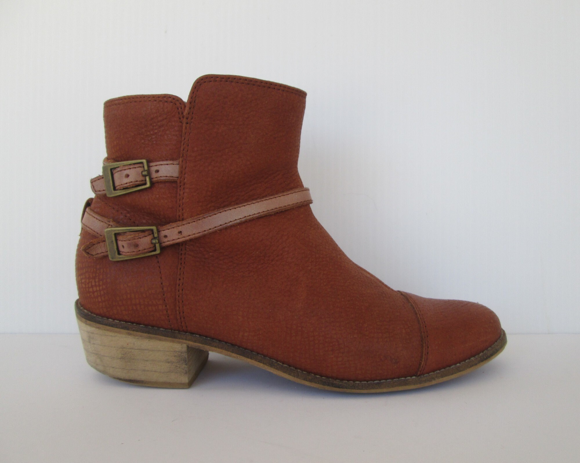 leather ankle boots size 7