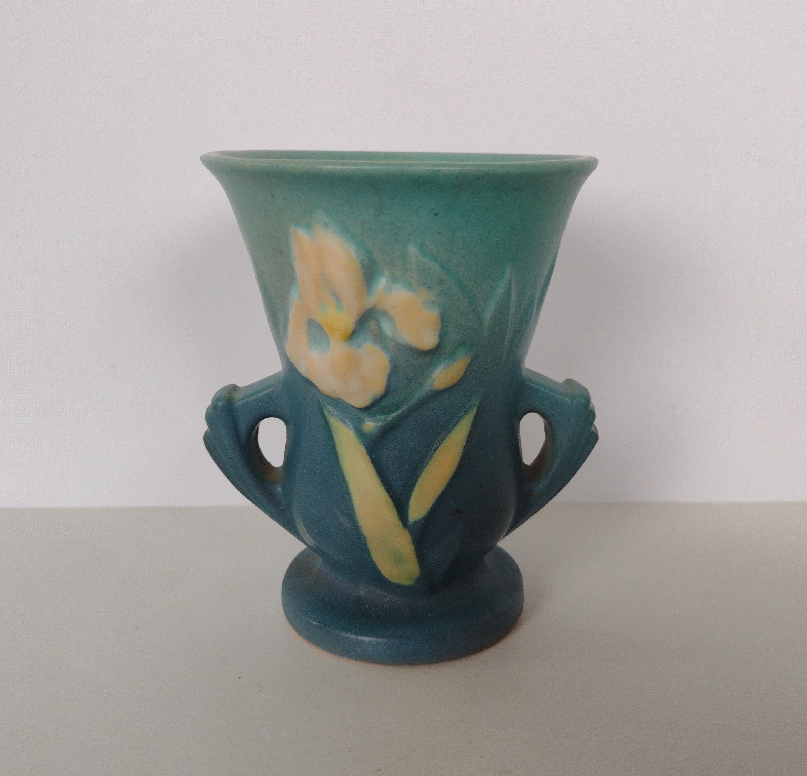 Roseville Pottery Vase 914-4 Made in the USA - Blue Iris 4 1/4