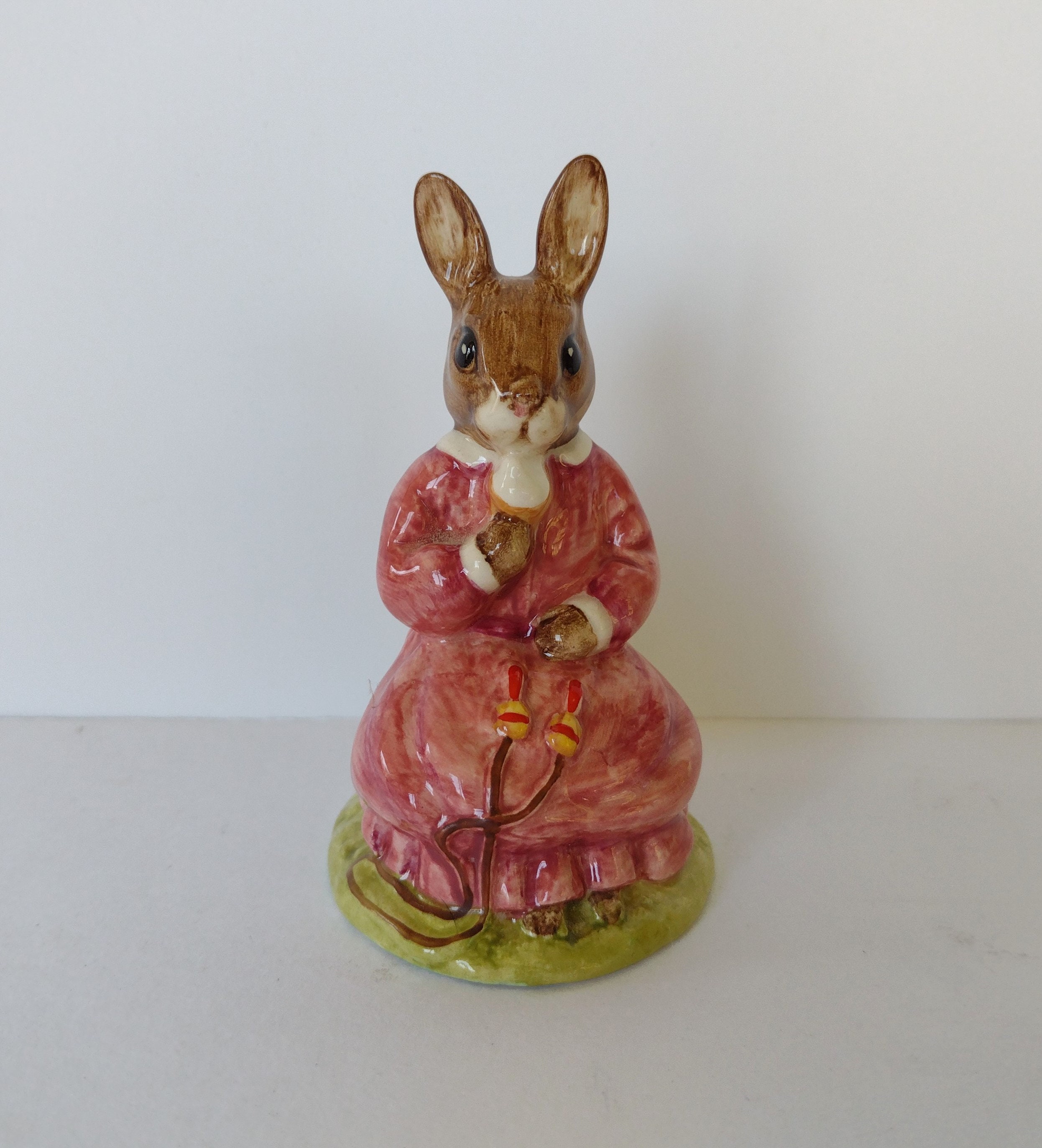 Royal Doulton "Playtime" Polly Bunnykins Figurine 1988 DB71