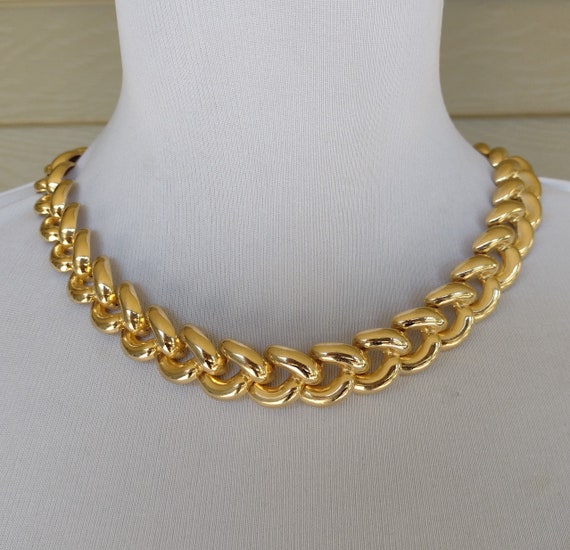 Lovely Gold Tone Chain Link Statement Necklace - image 3