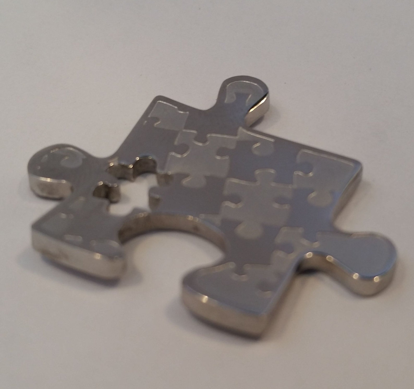 2-Piece Puzzle Pendant Set - 316L Stainless Steel, Free Necklace - Sydney Stock