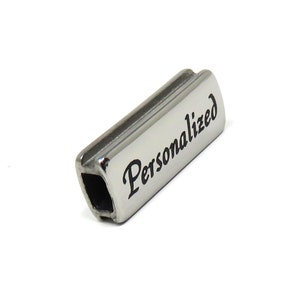 20 mm rechteckige Edelstahlperle für Makramee Armband mit verstellbarem Verschluss, mit individueller Gravur für Namen, Wörter, Symbole, Logo