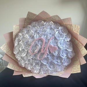 Ramo de cinta con letras personalizadas / Ramo de rosas eternas / Ramo de flores / Baby Breathe / Hecho a mano / Hecho a pedido / Para todas las ocasiones