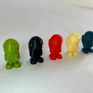 Terraforming Mars Astronaut Player Pieces- Half our profit goes to OXFAM - Recycled Plastic bild 5