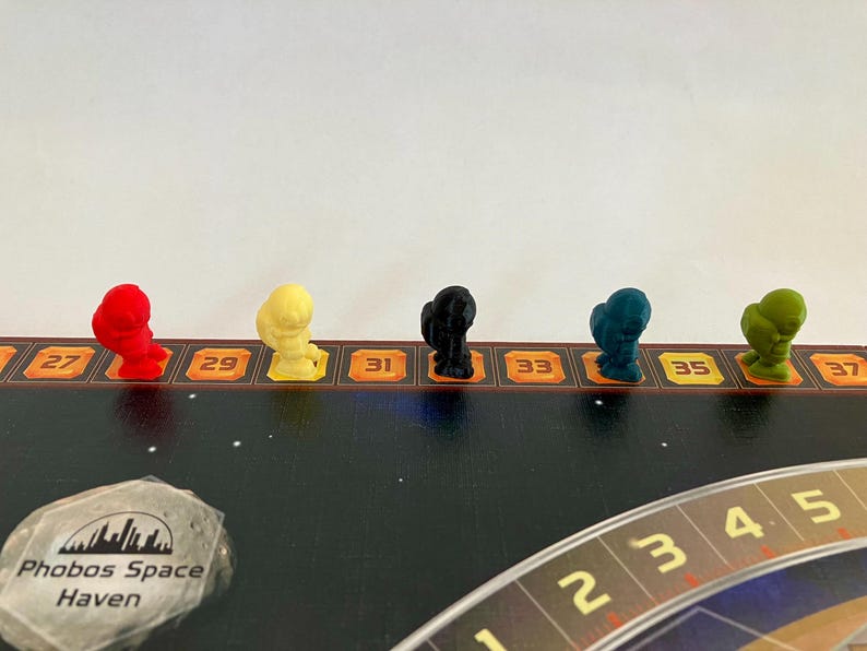 Terraforming Mars Astronaut Player Pieces- Half our profit goes to OXFAM - Recycled Plastic bild 6