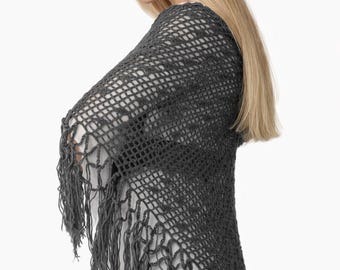 Patrón de chal de crochet con encaje y flecos: elegante chal calado
