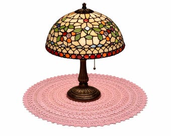 Patrón de tapete de encaje redondo de ganchillo