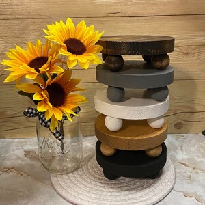 Tabletop pedestal store