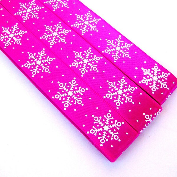 SALE - Pattern Magnet - Pattern Keeper Magnet Bookmark - Knitting Crochet Supplies - Set of 3 - Pink Snowflake Christmas