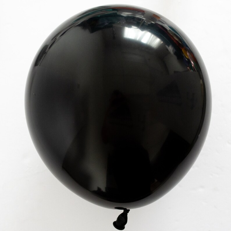 Halloween New Year/'s Eve Confetti Gender Reveal Black 24 Giant Round Latex Balloon Birthday Party Decor