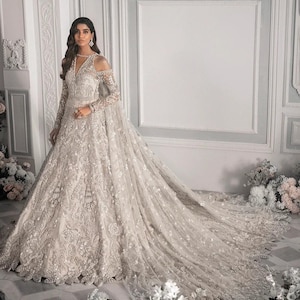Bridal Dress Pakistani Indian Wedding Dress Nikkah Maxi Gown Outfit Heavy Embroidery Clothes Pakistani Wedding Dress, Anarkali Dress,