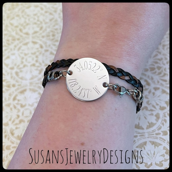 Circle engraved bracelet clearance