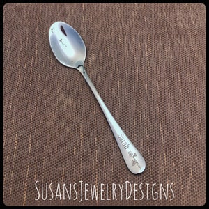 Engraved birth flower baby spoon, name baby shower gift, stainless steel, new mom, floral, personalized gift for mom, christening, unisex image 6