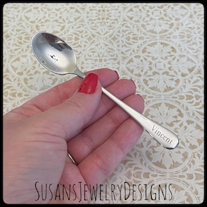 Engraved baby spoon, baby shower gift, new mom, name and date, new baby, personalized wording, silver stainless steel, unisex boy girl mom