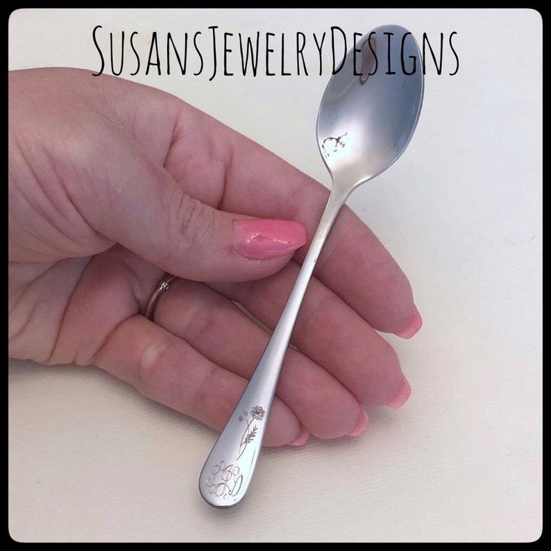 Engraved birth flower baby spoon, monogram baby shower gift, stainless steel, new mom, initial monogrammed, unisex, mom gift, personalized image 8