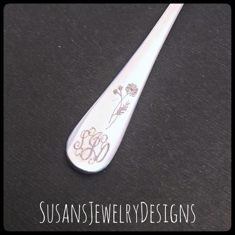 Engraved birth flower baby spoon, monogram baby shower gift, stainless steel, new mom, initial monogrammed, unisex, mom gift, personalized image 6