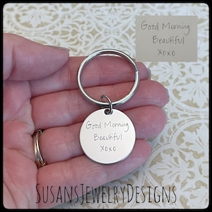 Handwritten keychain, handwriting gift, engraved signature jewelry, father&#39;s day gift, engraved handwriting jewelry, gift for mom, unisex