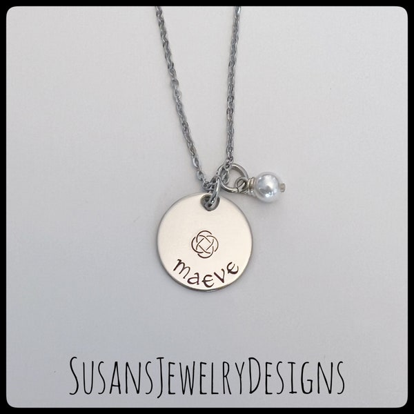 Custom Irish name necklace, Celtic pendant, Gaelic jewelry, stainless steel, Celtic knot necklace, Irish jewelry, personalized gift for her