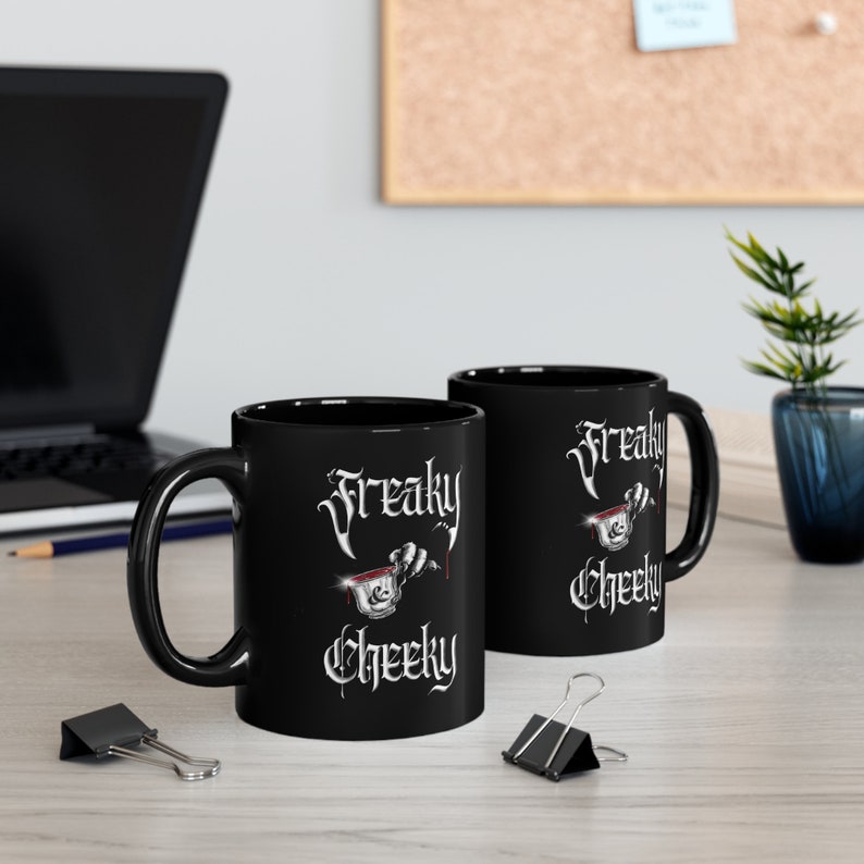 Freaky & brutale Cuppa 11oz zwarte mok. Gothic Metal Punk Vampire Monsters Theeliefhebber Koffieliefhebber Freaks Cadeau voor hem Cadeau voor haar afbeelding 4