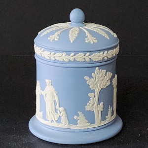 ウェッジウッド ホワイトオンブルー ジャスパーウェア 丸型蓋付き容器