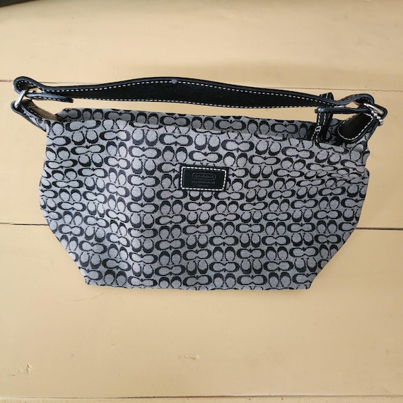 COACH Hand Pouch Mini Signature Black Gray - Used Once  display picture 2