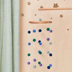 Kit fai da te per realizzare un mobile per neonati con palline di feltro / Pompon blu, per principianti