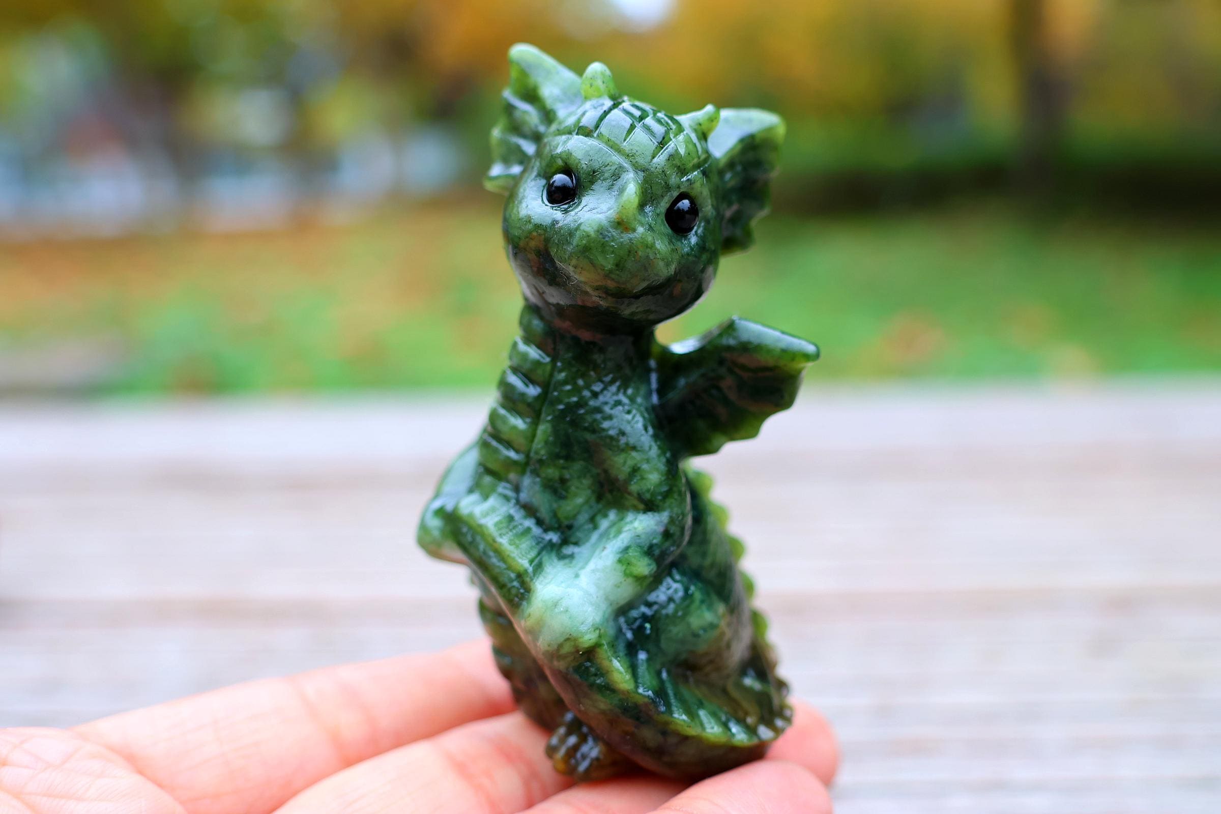翡翠 ドラゴン 彫刻 龍 3.2インチの天然翡翠彫刻ドラゴン、クォーツクリスタル彫刻、ドラゴン