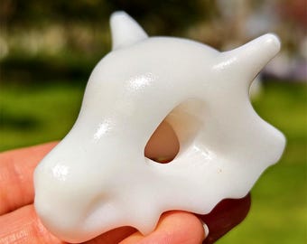 2,3-calowa naturalna biała jadeitowa rzeźbiona czaszka dinozaura, rzeźba z kryształu kwarcowego, posąg czaszki dinozaura, biały jadeit Cubone, prezenty z kryształowego sześcianu