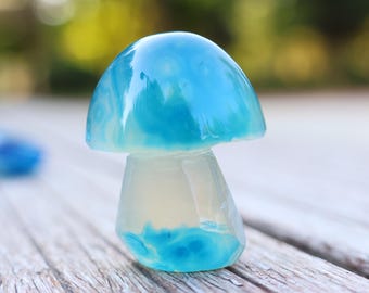 1.3inches natural blue agate carved mushroom. quartz crystal carving,  mushroom statue