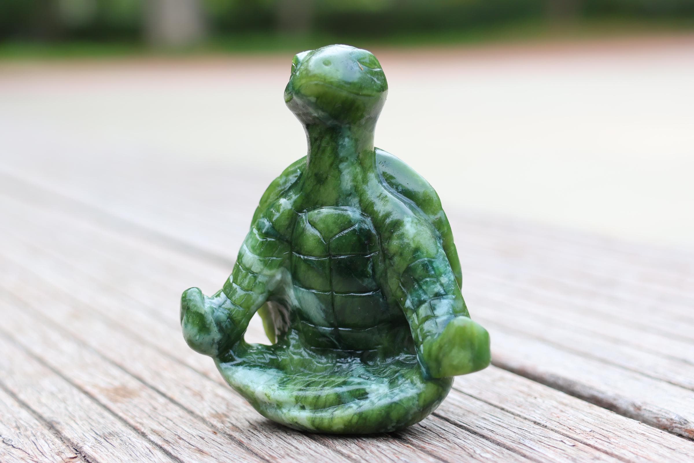 翡翠彫刻のカメ - Etsy 日本