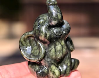 2.4inches Natural green jade Carved Elephant, Quartz Carving, green jade elephant statue,Reiki Helaing Figurine,Crystal Elephant Gifts