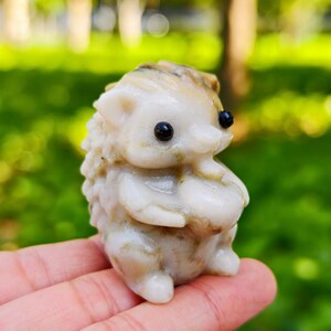 1.6'' 天然ローズクォーツ ハリネズミ彫刻、ハリネズミの置物