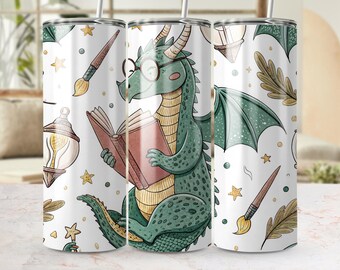 Leesgrage drakenbeker wrap png, drakenleesboek bekerontwerp, rechte en taps toelopende versies inbegrepen, schattige boekenliefhebber draak