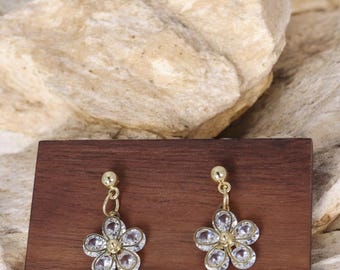 Personalized Gold Daisy Earrings, Cute Flower Earrings, Small Gold Daisy Studs, Pretty Floral Earrings, Custom Jewelry Gift, Boho Earrings