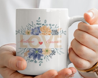 Gepersonaliseerde bloemen liefde koffiemok, jubileum huwelijkscadeau (11oz, 15oz)