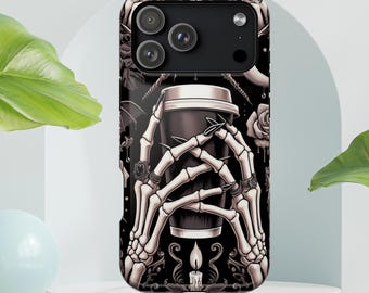 Funda para iPhone con manos de esqueleto gótico y café: accesorios espeluznantes de arte oscuro