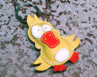 Cute little yellow duck keychain - FREE Shipping Wordlwide - Handmade Leather Duck Bag Charm
