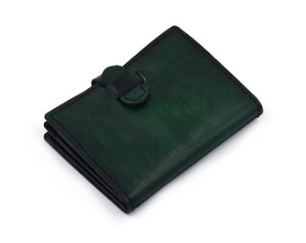 Green Full Grain Leather Credit Card Wallet With 6 Credit Card Slots - Credit Card Holder - Dyed By Hand - Minimalistic Wallet