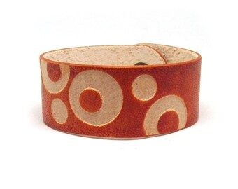 Handmade Orange Leather Bracelet With Circle Pattern - FREE Shipping Wordlwide - Geometric Leather Bracelet