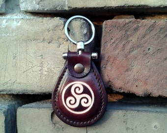 Celtic Triskel Symbol leather metal T keychain  - FREE shippng
