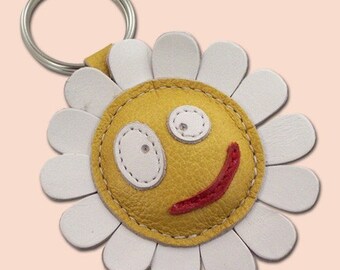 White daisy flower leather keychain