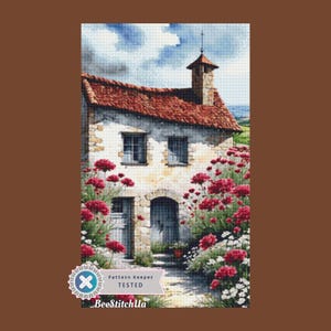 Cottage mit roten Blumen • Rustikale Landschaft Stickerei PDF • Detaillierte Kreuzstichvorlage Gartenlandschaft