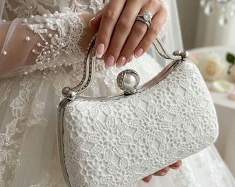 Witte kanten bruidstas | Gehaakte trouwdoos met gouden handvat, portemonnee in vintage-stijl