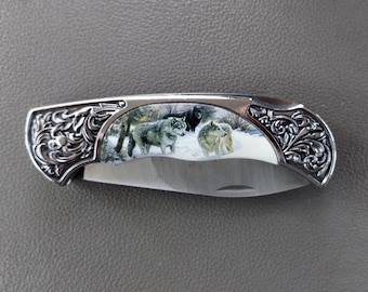 Beautiful Wolf Scene Handle Decorative Collectable Folding Knife Etched Design Metal Bolsters Locking Blade Great Gift Any Occasion