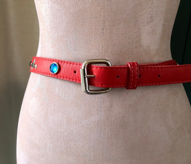 Vintage Red Faux Leather Belt Airplanes & Colored Plastic Jewels Cute Vintage Accessory Width 1 in. Length 38 in Waist Sizes 29 to 32 in image 4
