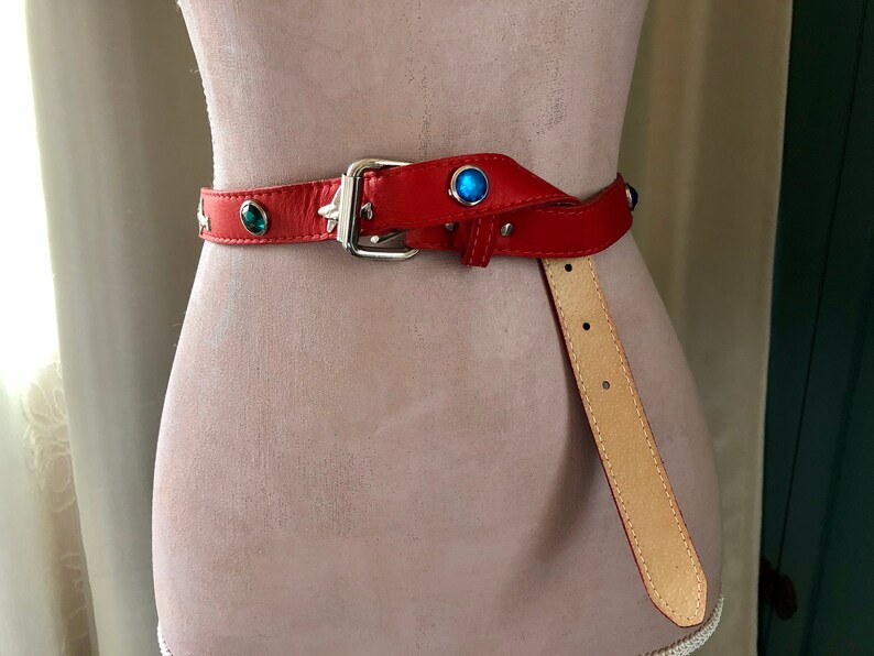 Vintage Red Faux Leather Belt Airplanes & Colored Plastic Jewels Cute Vintage Accessory Width 1 in. Length 38 in Waist Sizes 29 to 32 in image 2