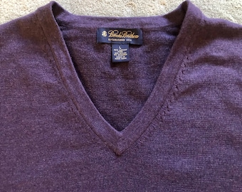 Vintage Brooks Brothers Sweater Men's Large Purple Grape Merino Wool Blend Classic V Neck long Sleeves Excellent Condition