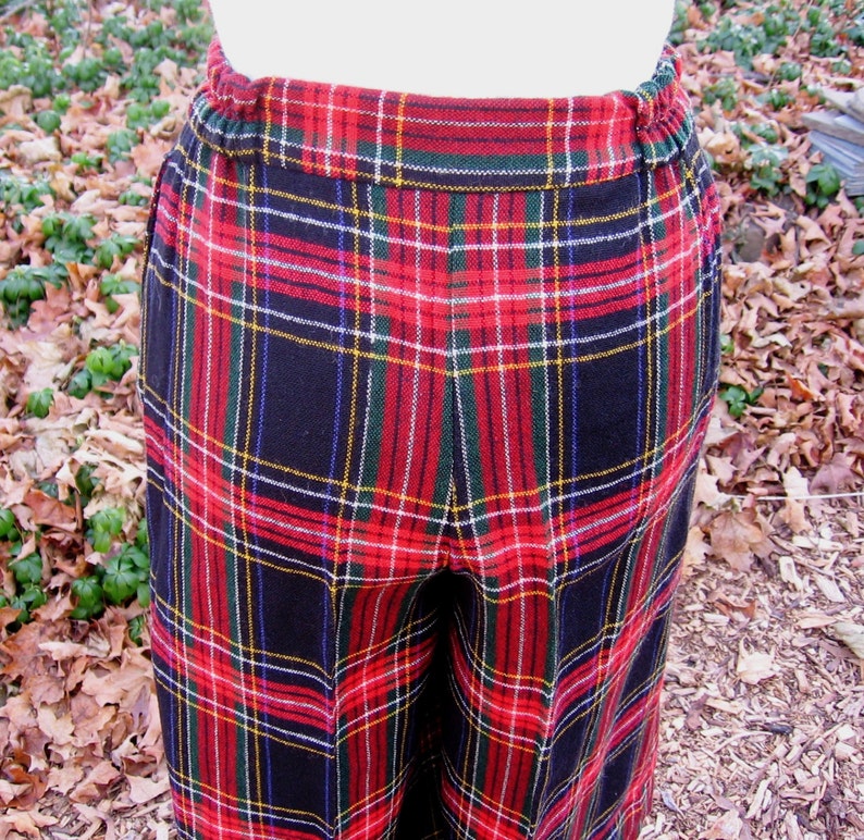 Tartan Plaid Skort Trousers Up Vintage SZ 11/12 Wool or Poly Blend 1960's Style on Campus Wearable Vintage Clothing ILGWU Label Made in USA image 5