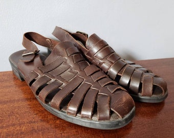 black fisherman sandals womens